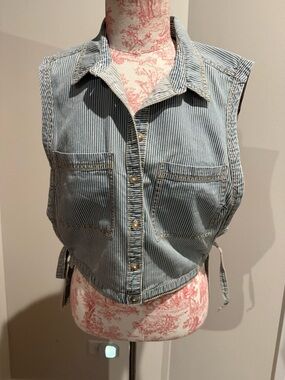 Pilcro Light Blue & White Striped Top